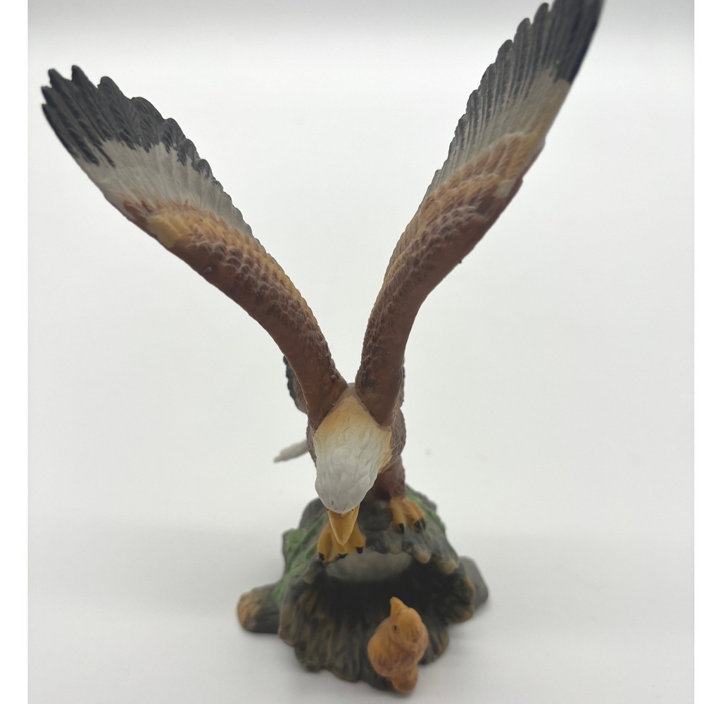 Cosmos Gifts Fine‎ Porcelain Majestic American Eagle